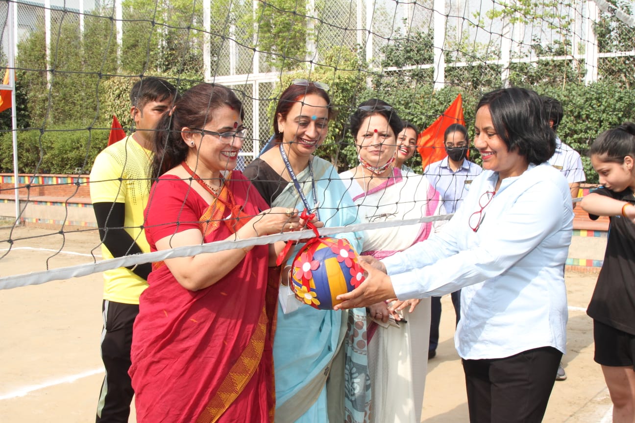 sports-fields-are-alive-and-kicking-v4WIax