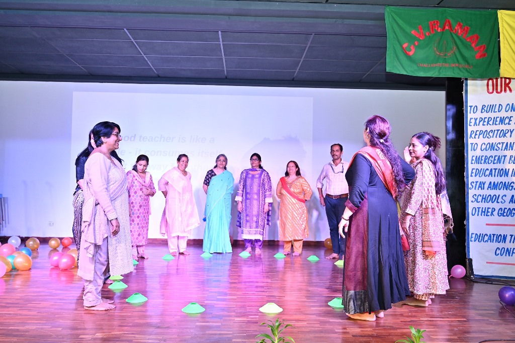 teacher-s-day-2025-middle-wing-mhGiDF