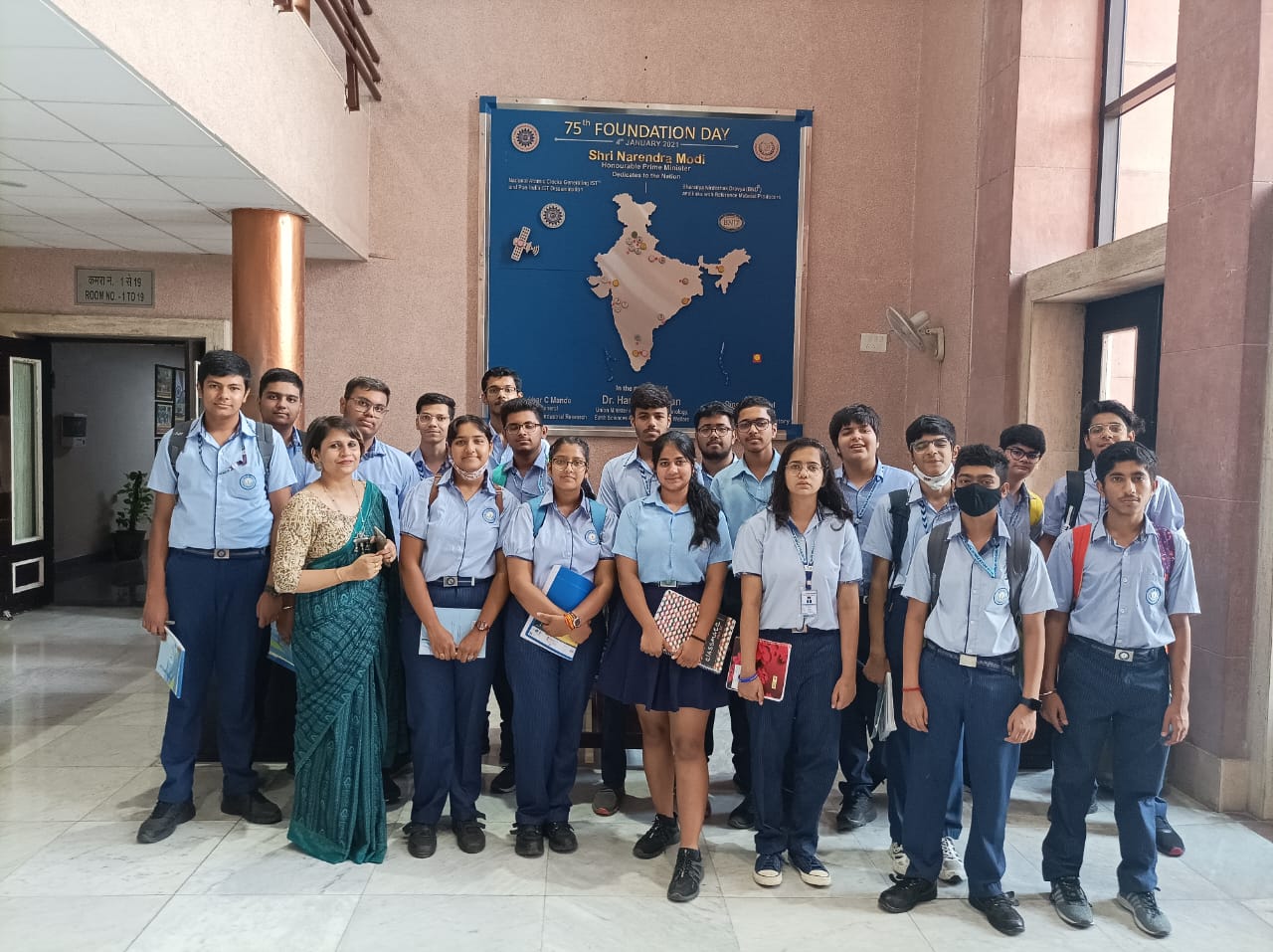 visit-to-npl-delhi-2022-6CcGC5