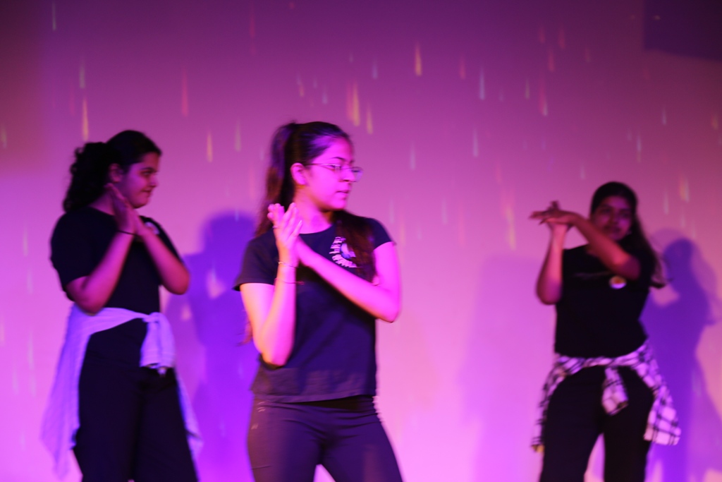 world-laughter-day-celebration-2025-AeaAP2